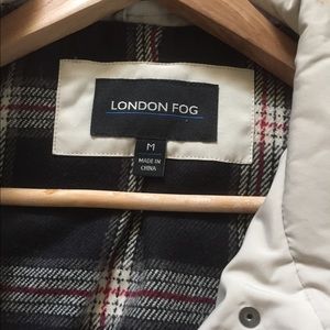 Women’s London Fog Jacket light tan/off white.